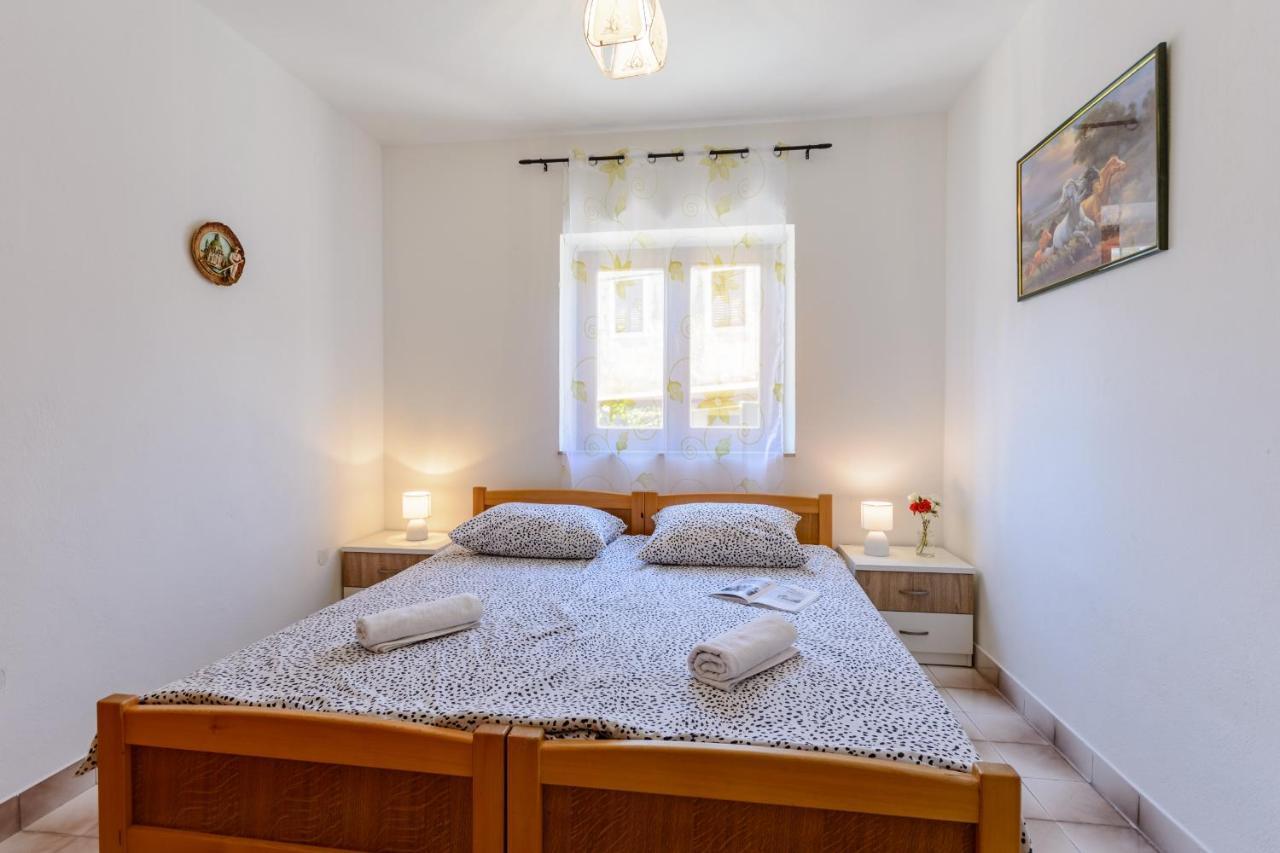 Apartments By The Sea Sumartin, Brac - 2952 Exterior photo
