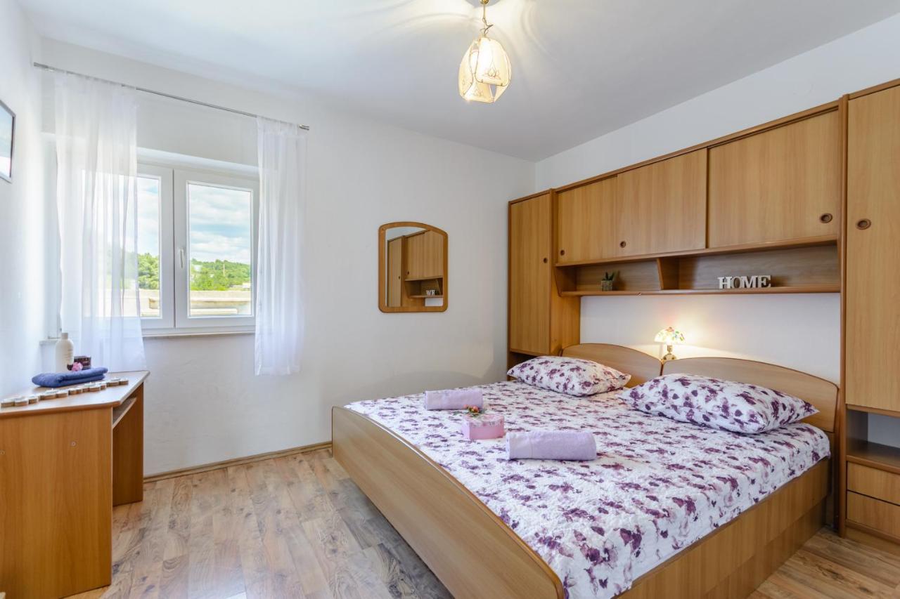 Apartments By The Sea Sumartin, Brac - 2952 Exterior photo